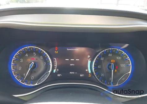 2020 Chrysler Pacifica Touring L z USA, uszkodzony, nr VIN 2C4RC1BG4LR247756